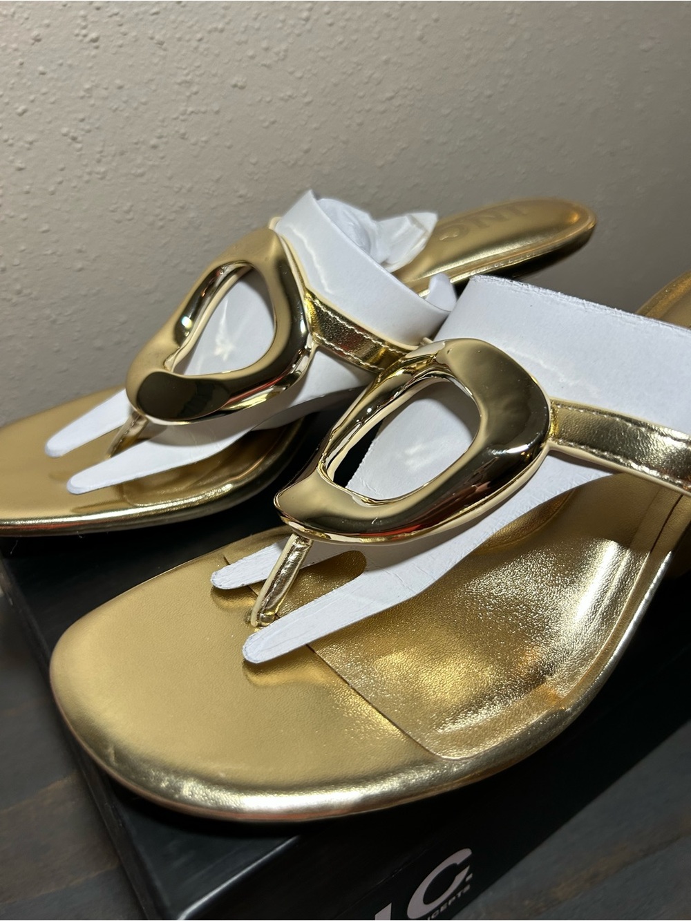 INC International Concepts Gold and White Women's Dress Heels NWT size 8 - Picture 4 of 12